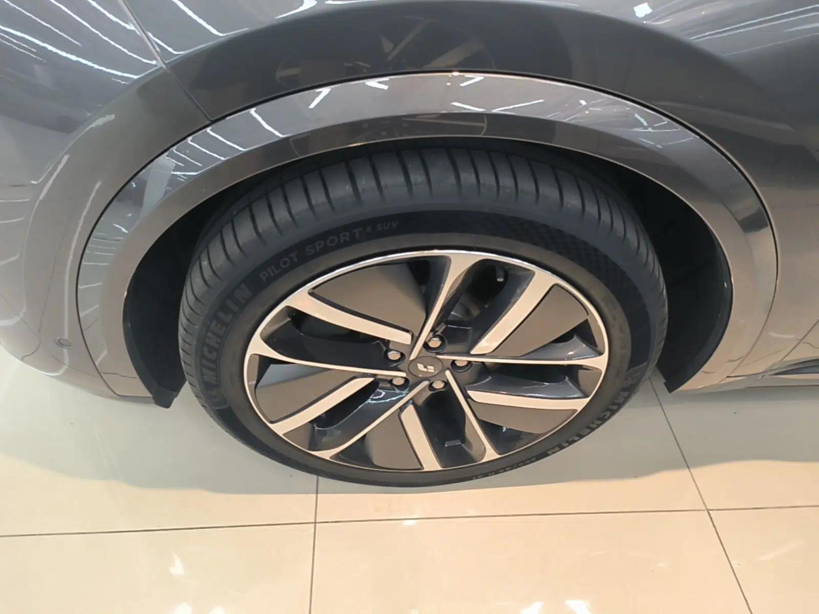 Li Auto L9 2022 Max model — миниатюра 10