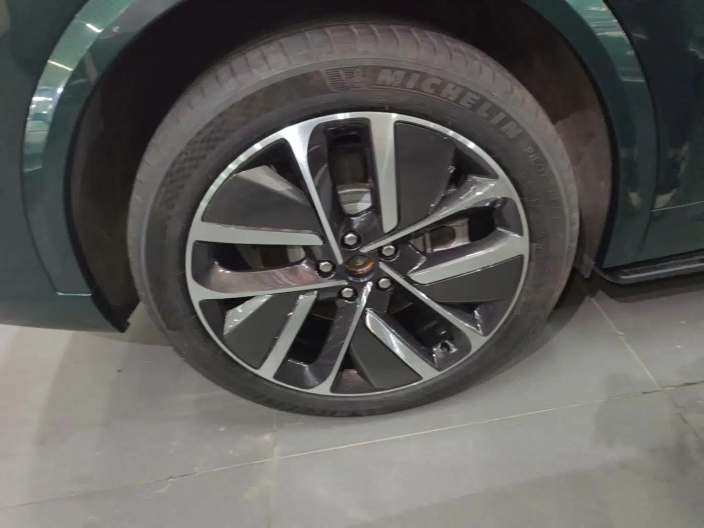 Li Auto L9 2024 Ultra Model — миниатюра 11