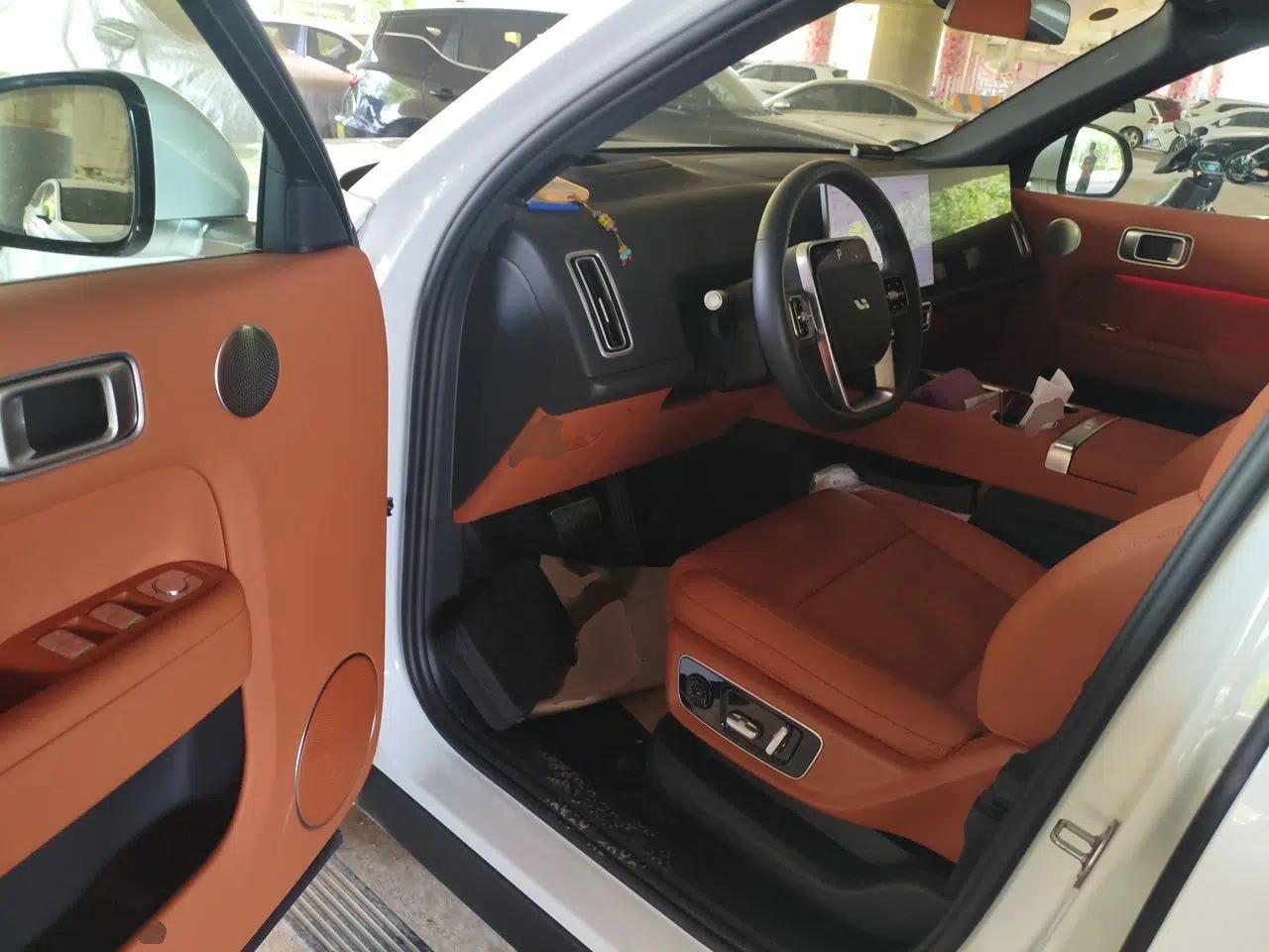 Li Auto L8 2025 Max Smart Refresh Edition — миниатюра 16