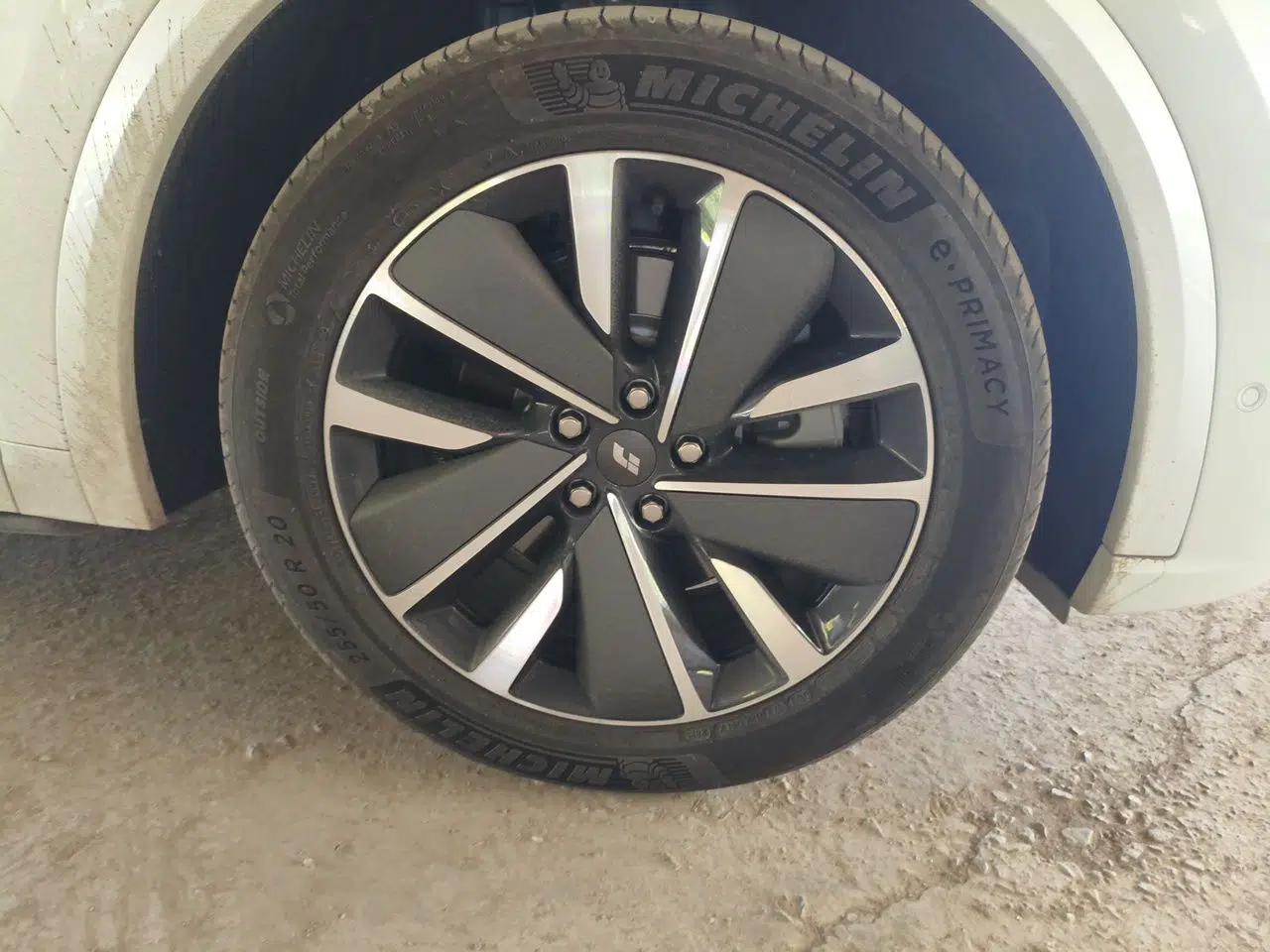 Li Auto L8 2025 Max Smart Refresh Edition — миниатюра 8