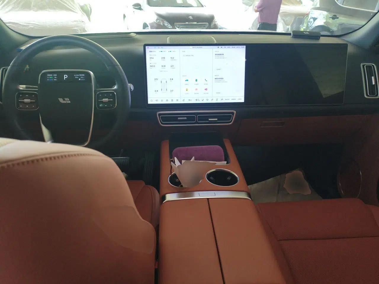 Li Auto L8 2025 Max Smart Refresh Edition — миниатюра 9