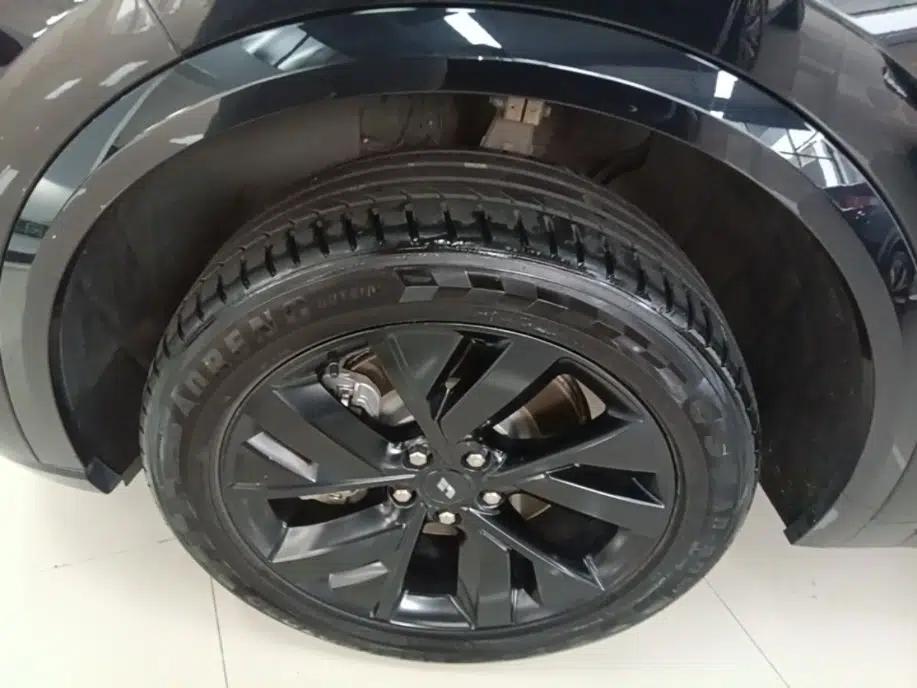 Li Auto L8 2023 Pro Model — миниатюра 10