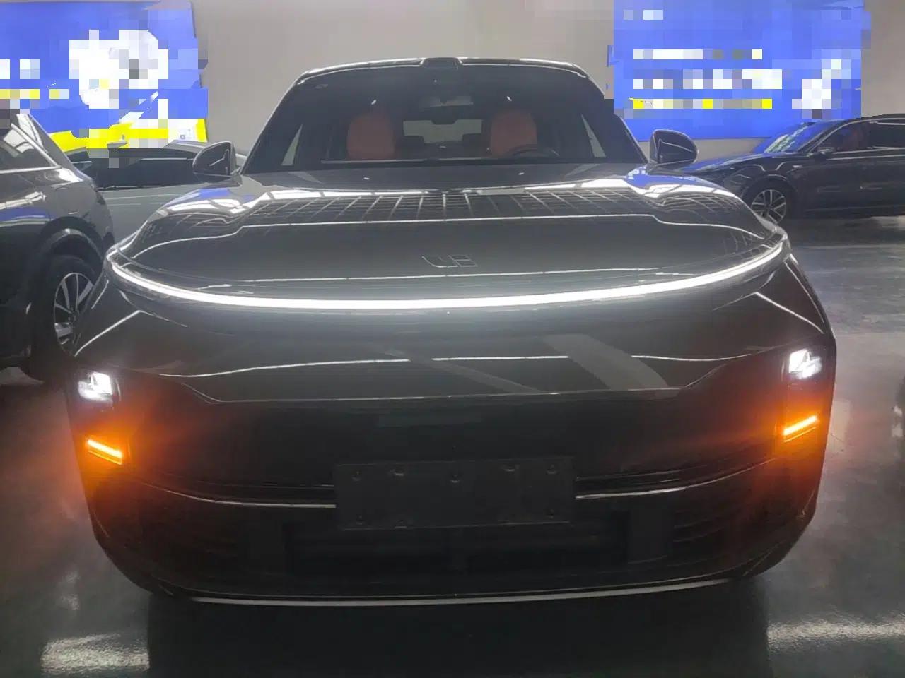 Li Auto L8 2025 Max Smart Refresh Edition — миниатюра 2