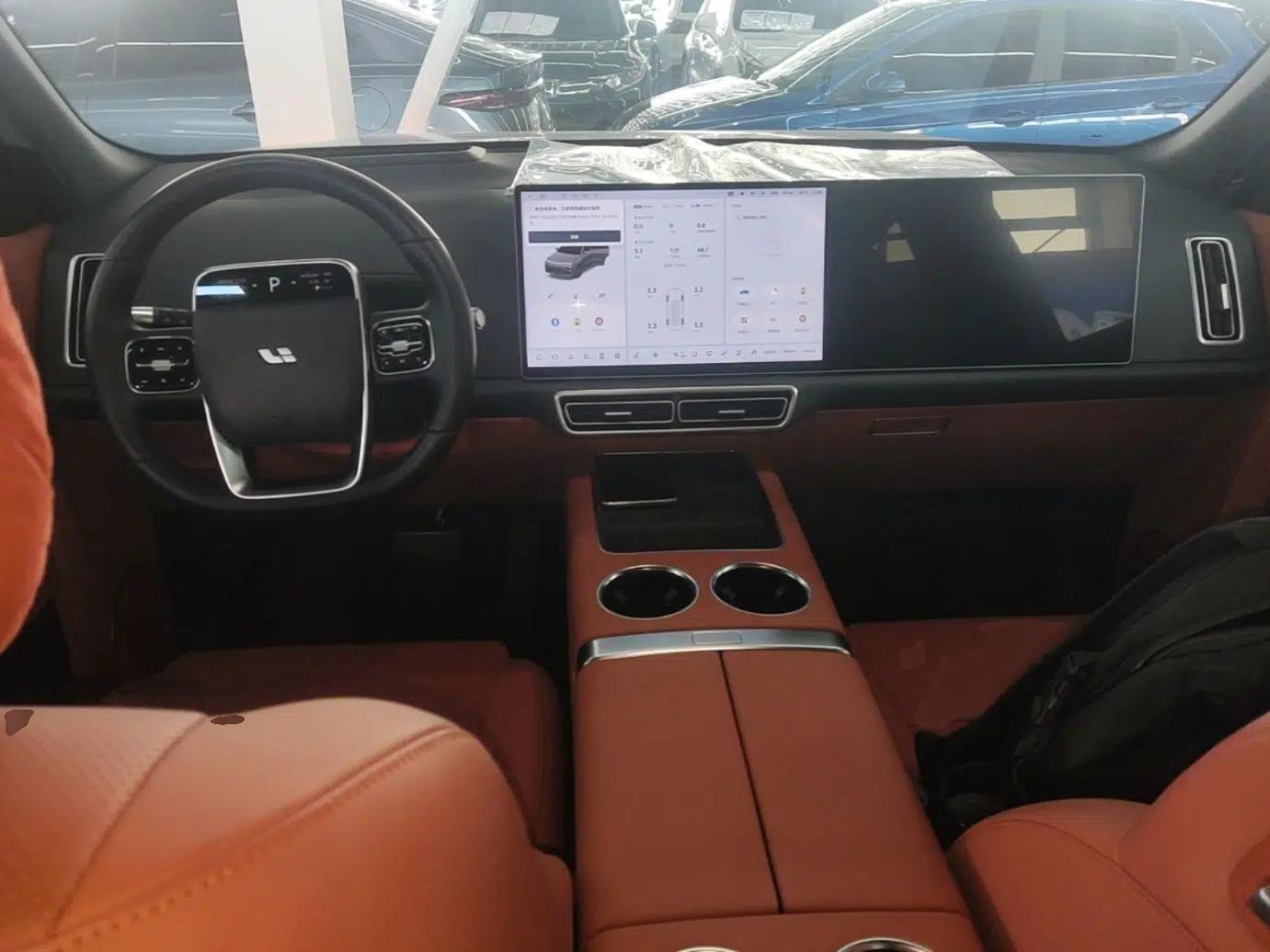 Li Auto L8 2025 Max Smart Refresh Edition — миниатюра 12