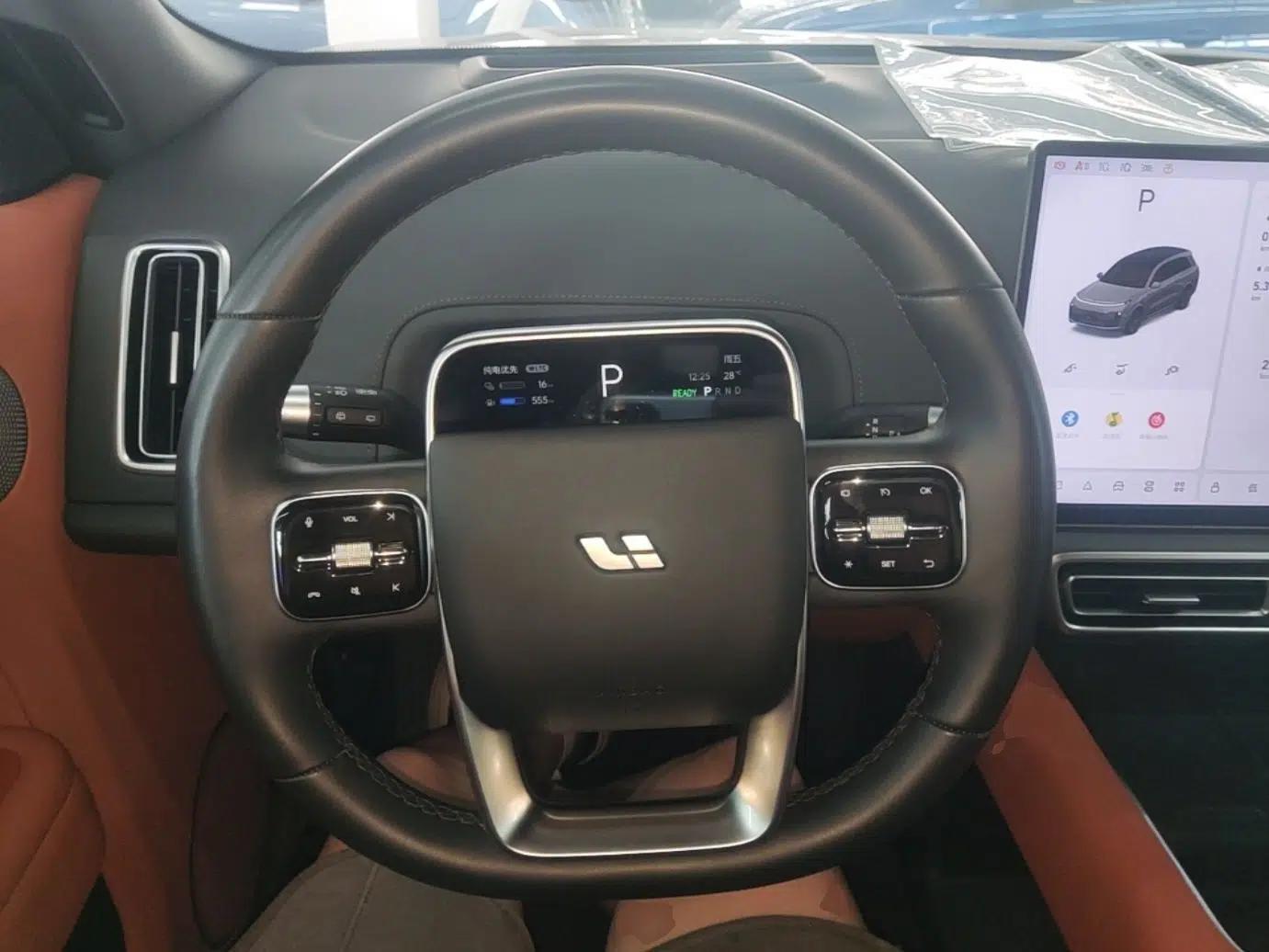 Li Auto L8 2025 Max Smart Refresh Edition — миниатюра 13