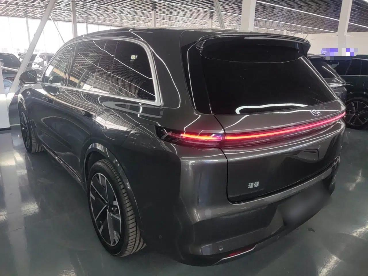 Li Auto L8 2025 Max Smart Refresh Edition — миниатюра 4