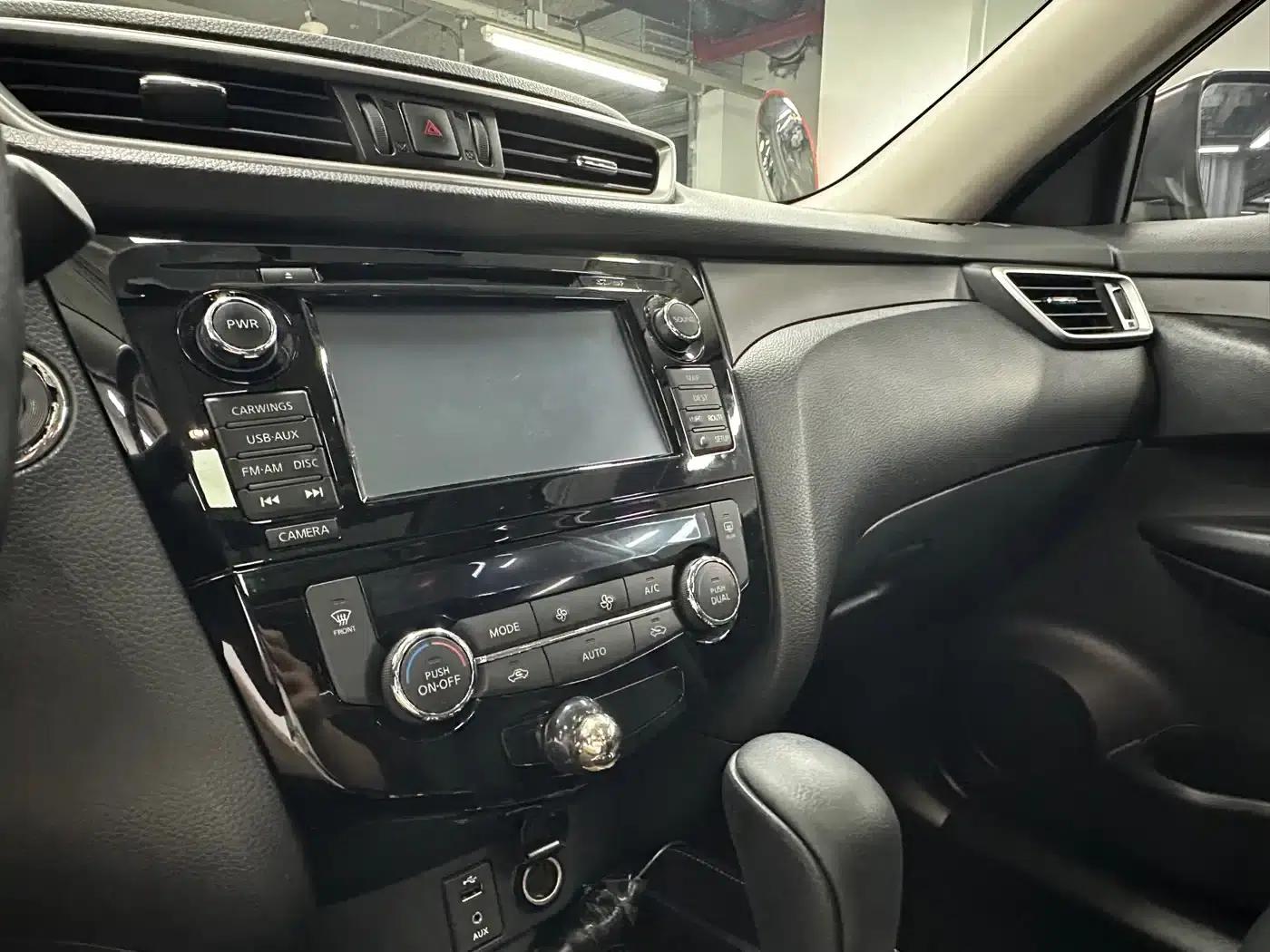 Nissan X-Trail 2014 2.0L CVT Smart Edition 2WD — миниатюра 10