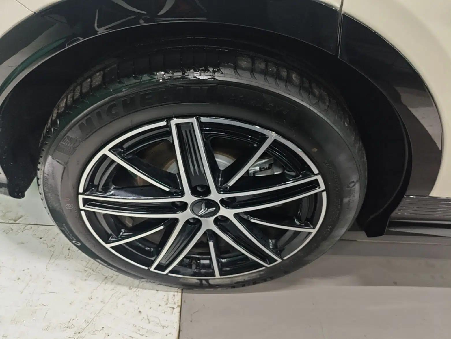 VOYAH COURAGE 2025 Model Four-Wheel-Drive Qiankun Edition — миниатюра 11