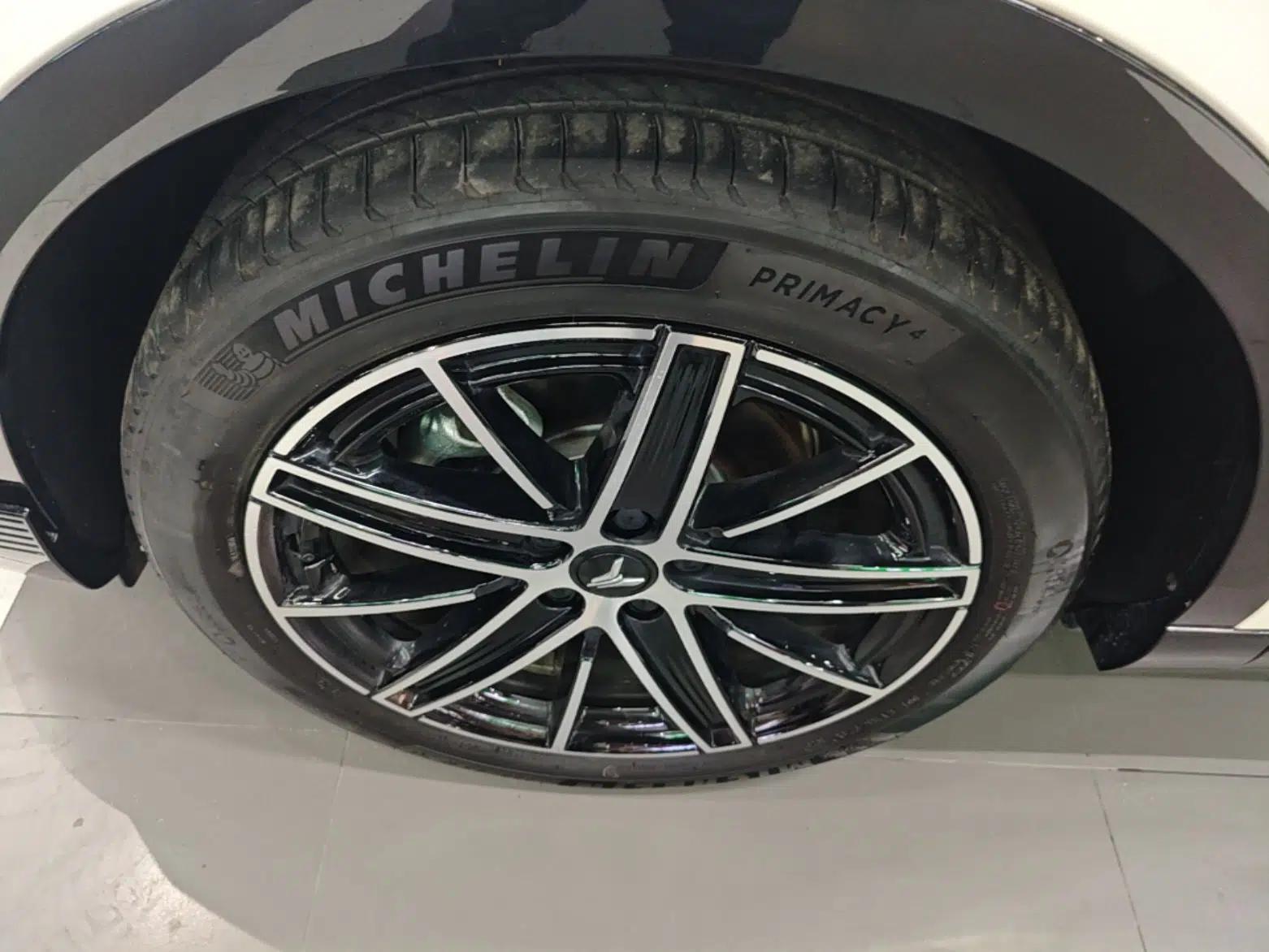 VOYAH COURAGE 2025 Model Four-Wheel-Drive Qiankun Edition — миниатюра 15
