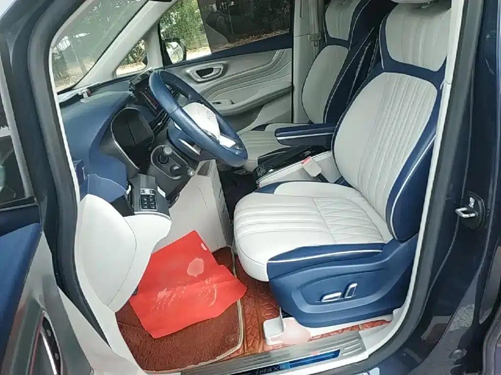 Roewe iMAX8 2021 400TGI Supreme Series Premium Edition — миниатюра 15