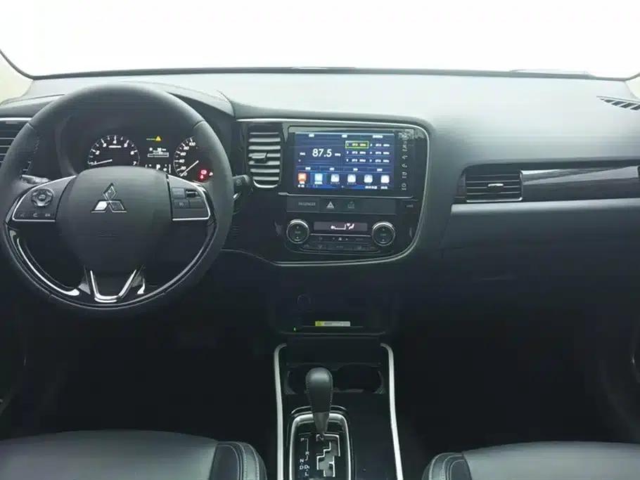 Outlander 2019 2.0L 2WD Enjoy Edition 5-seater National V Emission Standard — миниатюра 12