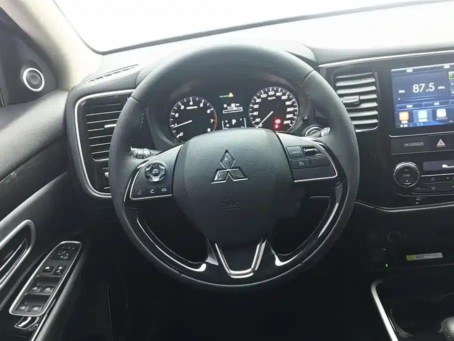 Outlander 2019 2.0L 2WD Enjoy Edition 5-seater National V Emission Standard — миниатюра 15
