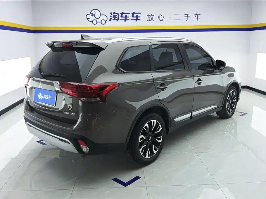 Outlander 2019 2.0L 2WD Enjoy Edition 5-seater National V Emission Standard — миниатюра 3