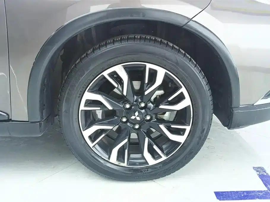 Outlander 2019 2.0L 2WD Enjoy Edition 5-seater National V Emission Standard — миниатюра 6