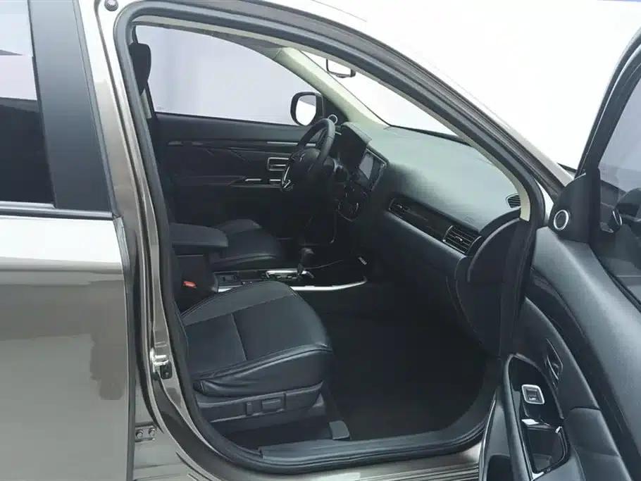 Outlander 2019 2.0L 2WD Enjoy Edition 5-seater National V Emission Standard — миниатюра 8