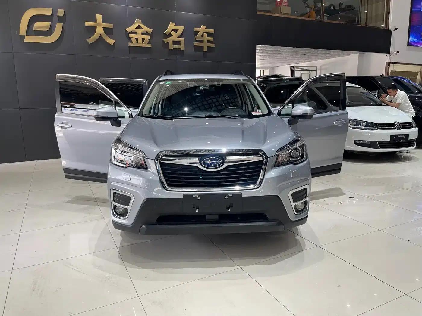 Forester 2019 2.0i Luxury Edition EyeSight — миниатюра 3