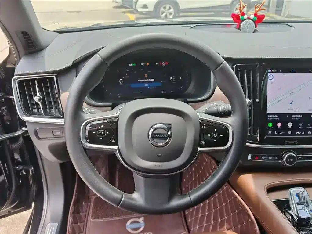 2023 Volvo S90 B5 Inscription Luxury Edition — миниатюра 11