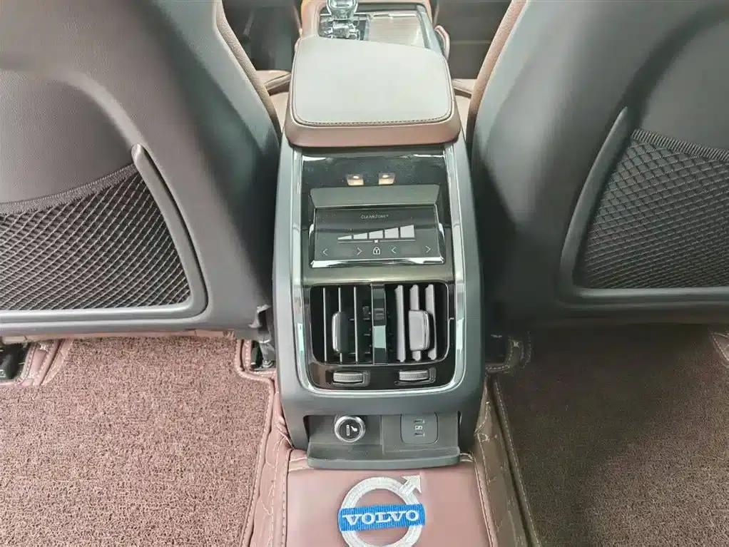 2023 Volvo S90 B5 Inscription Luxury Edition — миниатюра 19