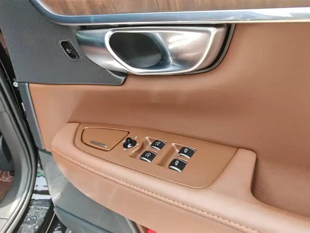 2023 Volvo S90 B5 Inscription Luxury Edition — миниатюра 22