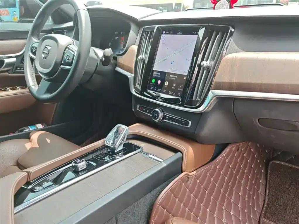 2023 Volvo S90 B5 Inscription Luxury Edition — миниатюра 24