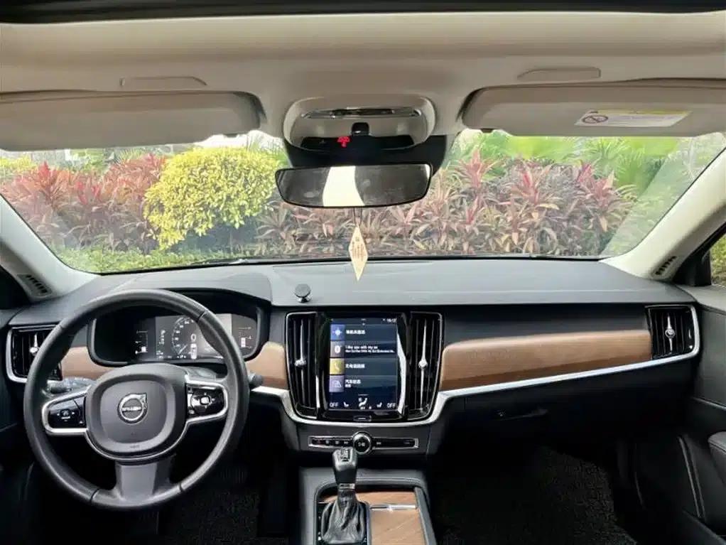 2020 Volvo S90 T5 Inscription Luxury Edition — миниатюра 5