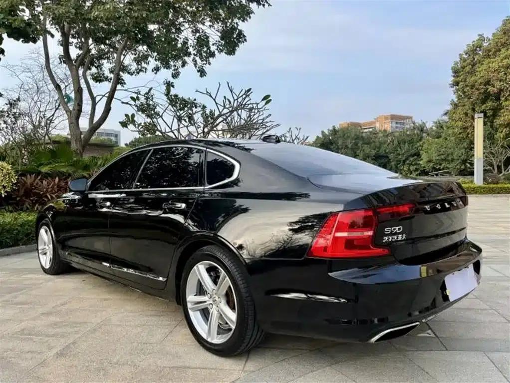2020 Volvo S90 T5 Inscription Luxury Edition — миниатюра 9