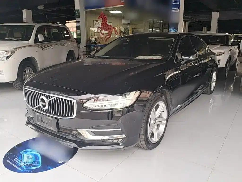 2019 Volvo S90 T5 Smart Edition — миниатюра 1