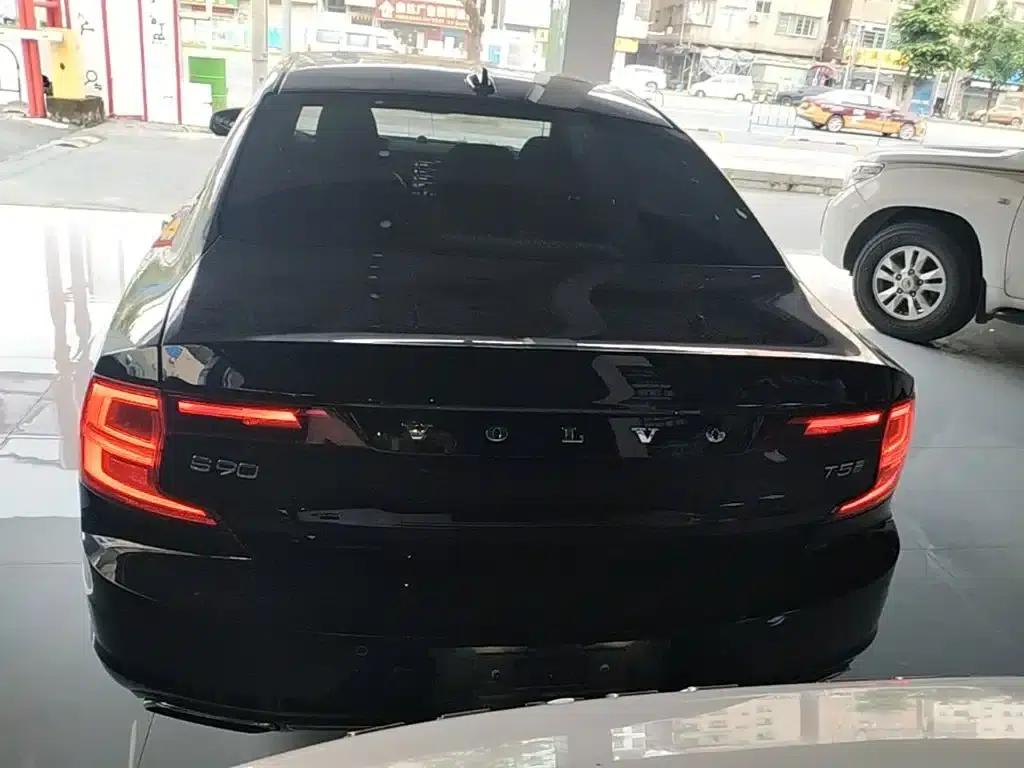 2019 Volvo S90 T5 Smart Edition — миниатюра 6