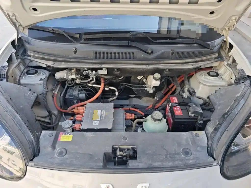 Wuling Bingo 2023 Model, 333km Range, Lingxi Connected Edition — миниатюра 11