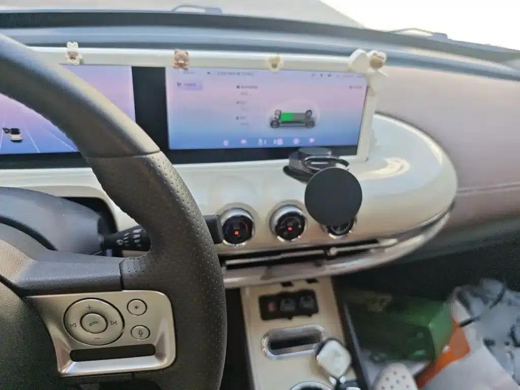 Wuling Bingo 2023 Model, 333km Range, Lingxi Connected Edition — миниатюра 6