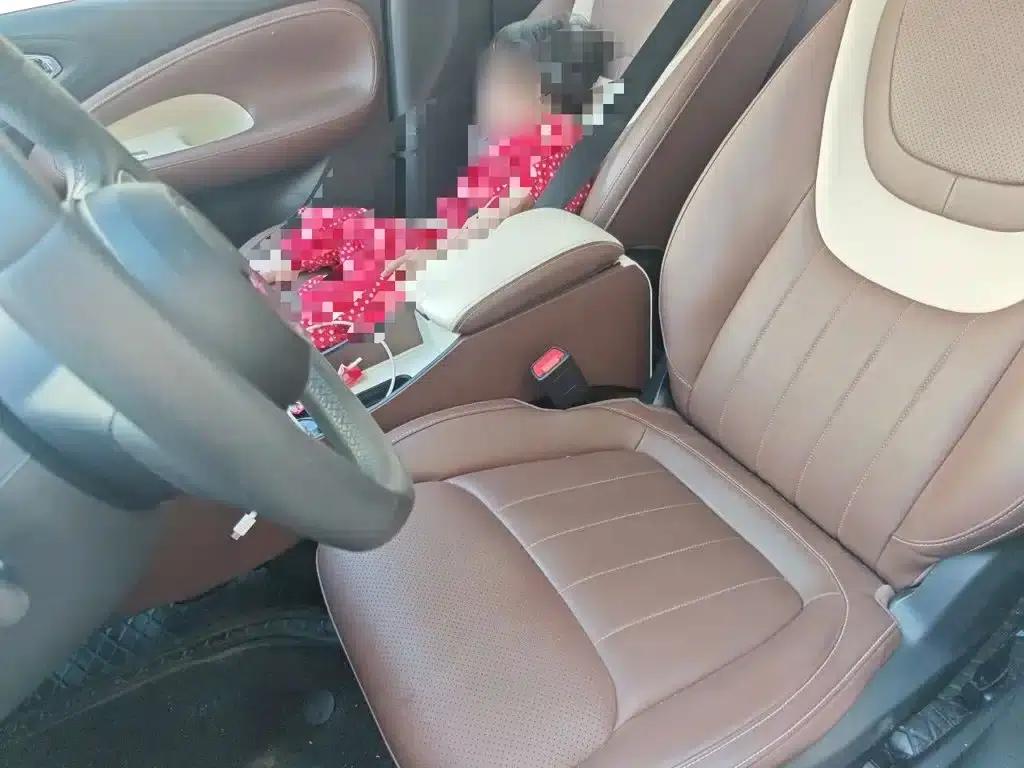 Wuling Bingo 2023 Model, 333km Range, Lingxi Connected Edition — миниатюра 8