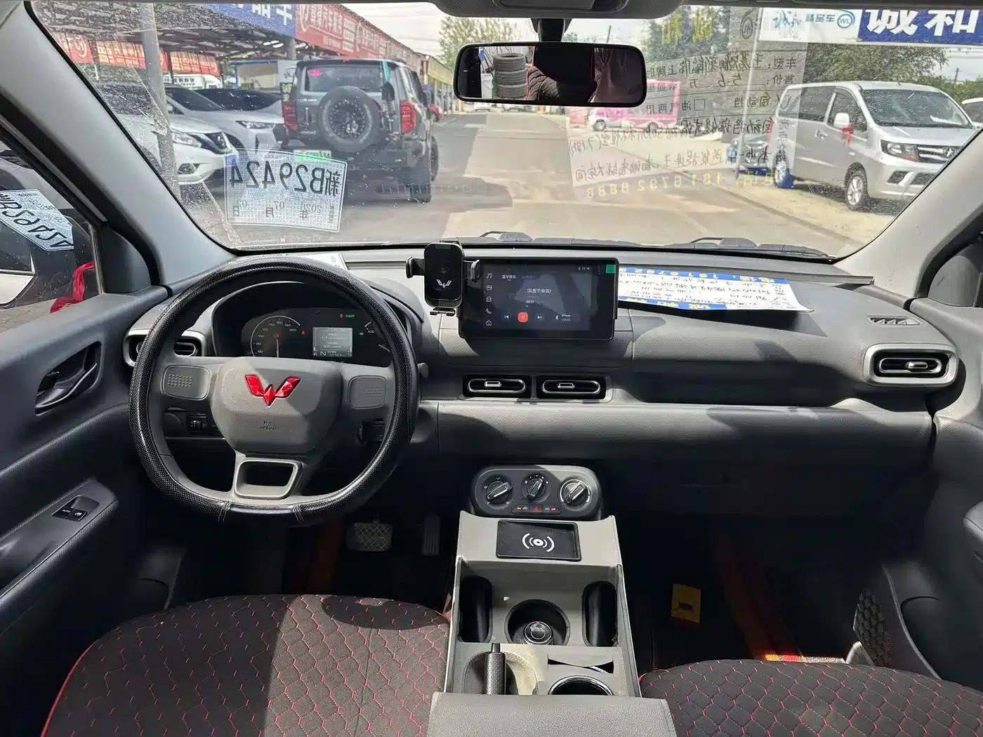 Wuling Hongguang New Energy 2025 Range-Extended Hybrid 150km Standard Edition — миниатюра 5