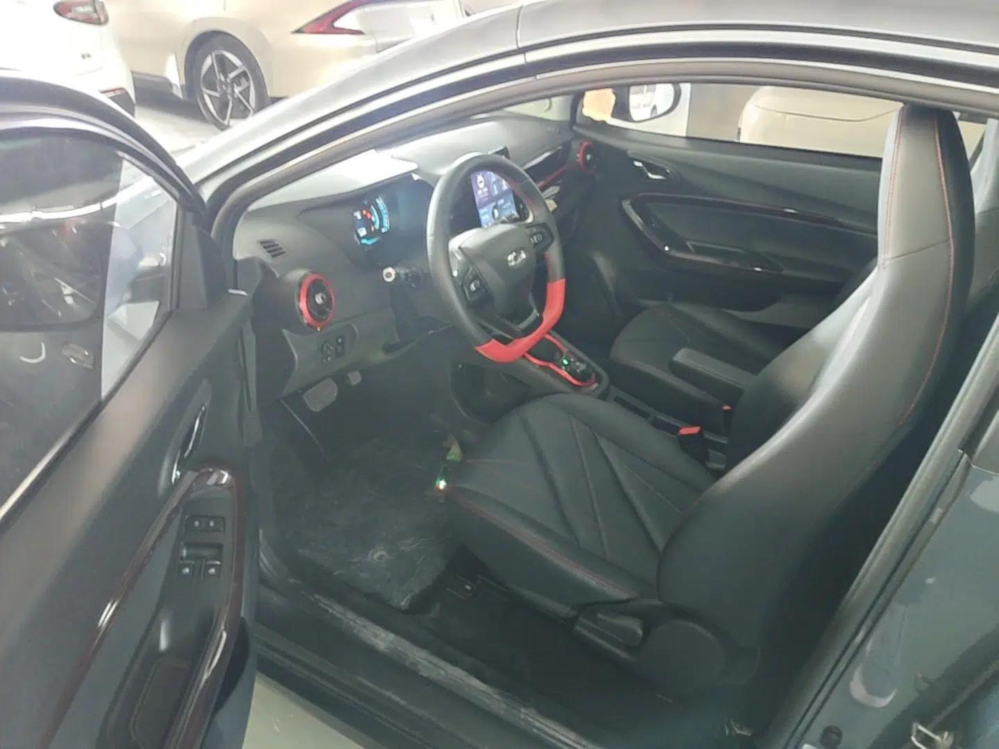 Chery QQ Little Ant 2025 Model, 251km Favorite Edition, 25.05kWh — миниатюра 18