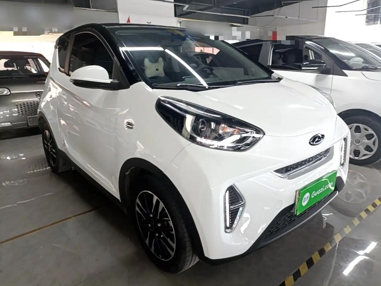 Chery QQ Little Ant 2022 Sweet Pink Edition Half-Sugar Version 3-Cell Lithium 30kW 301km — миниатюра 3