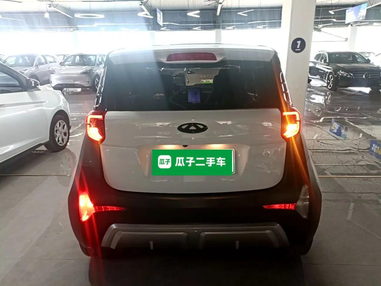 Chery QQ Little Ant 2022 Sweet Pink Edition Half-Sugar Version 3-Cell Lithium 30kW 301km — миниатюра 5