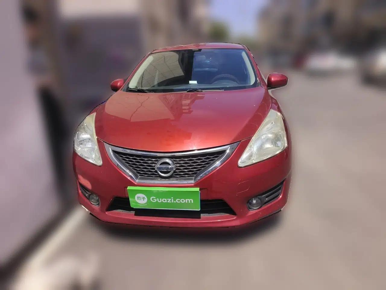 Nissan Tiida 2013 1.6L CVT Cool Cafe Edition — миниатюра 2