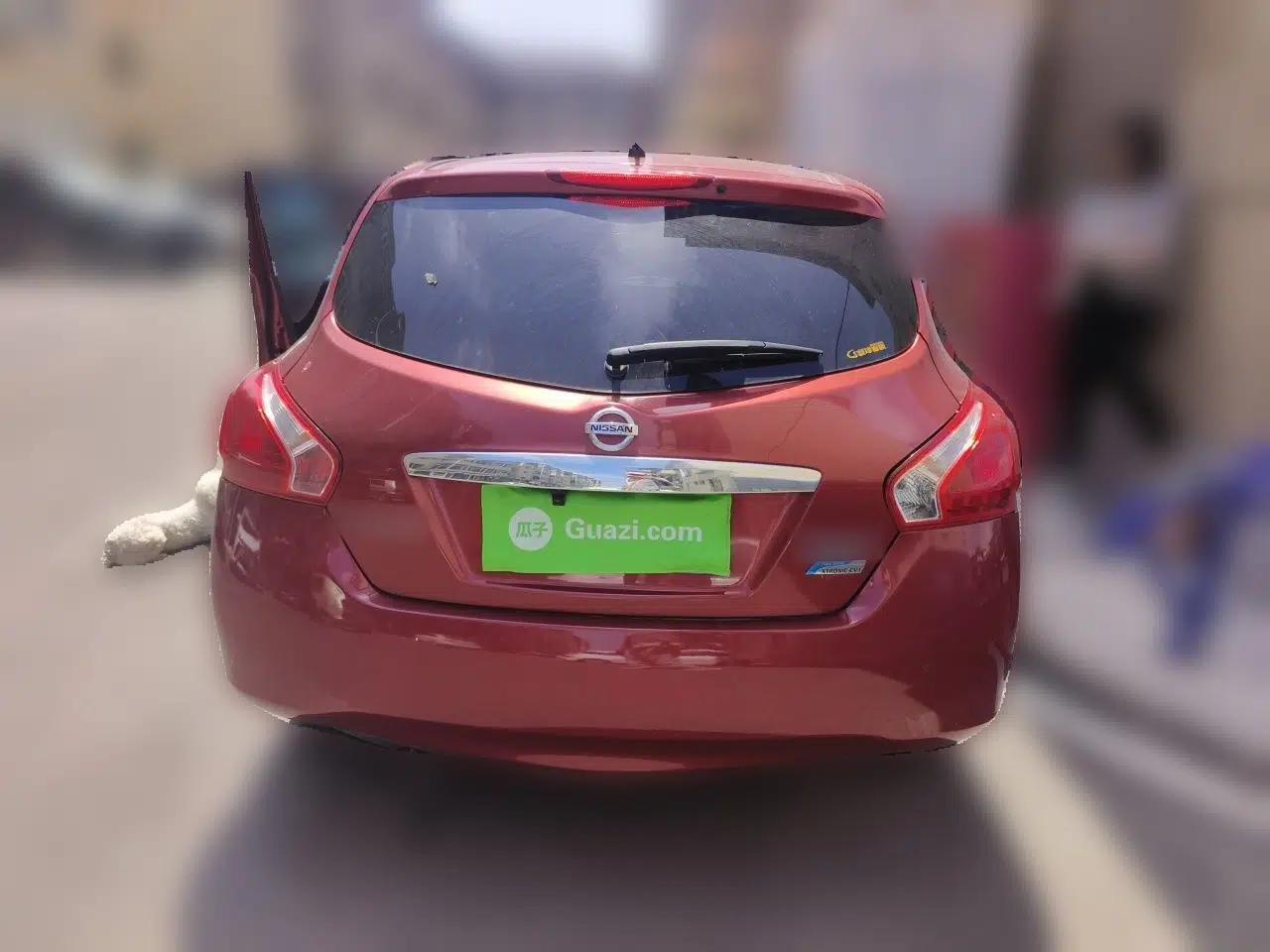 Nissan Tiida 2013 1.6L CVT Cool Cafe Edition — миниатюра 5