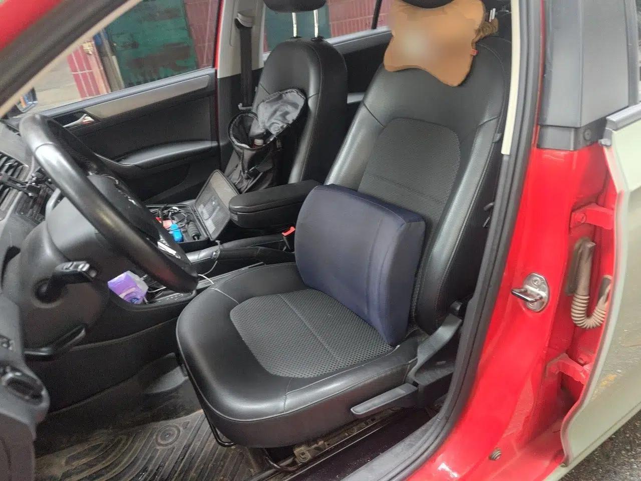 Skoda Rapid Spaceback 2014 1.6L Automatic Enjoyment Edition — миниатюра 15