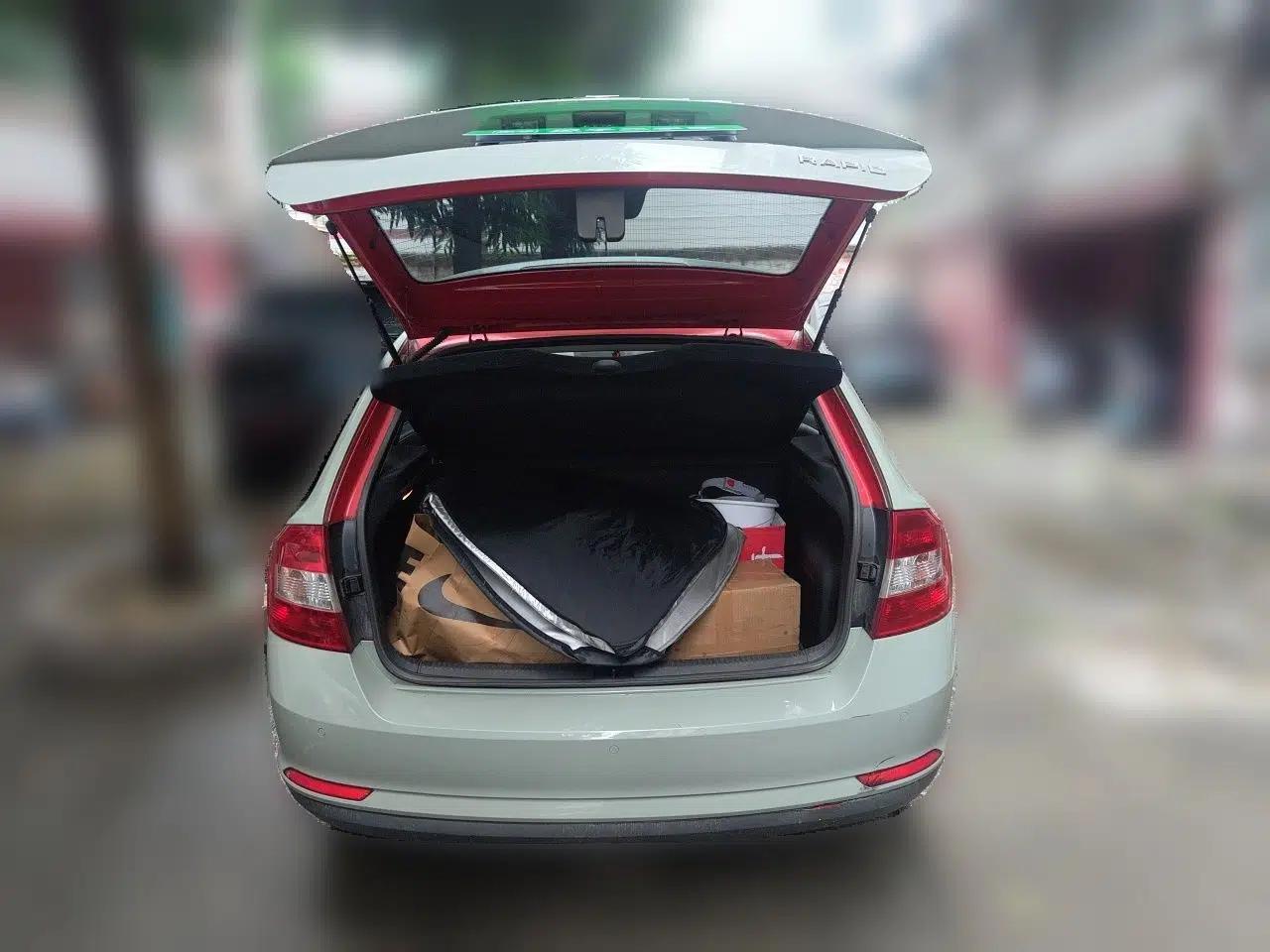 Skoda Rapid Spaceback 2014 1.6L Automatic Enjoyment Edition — миниатюра 19