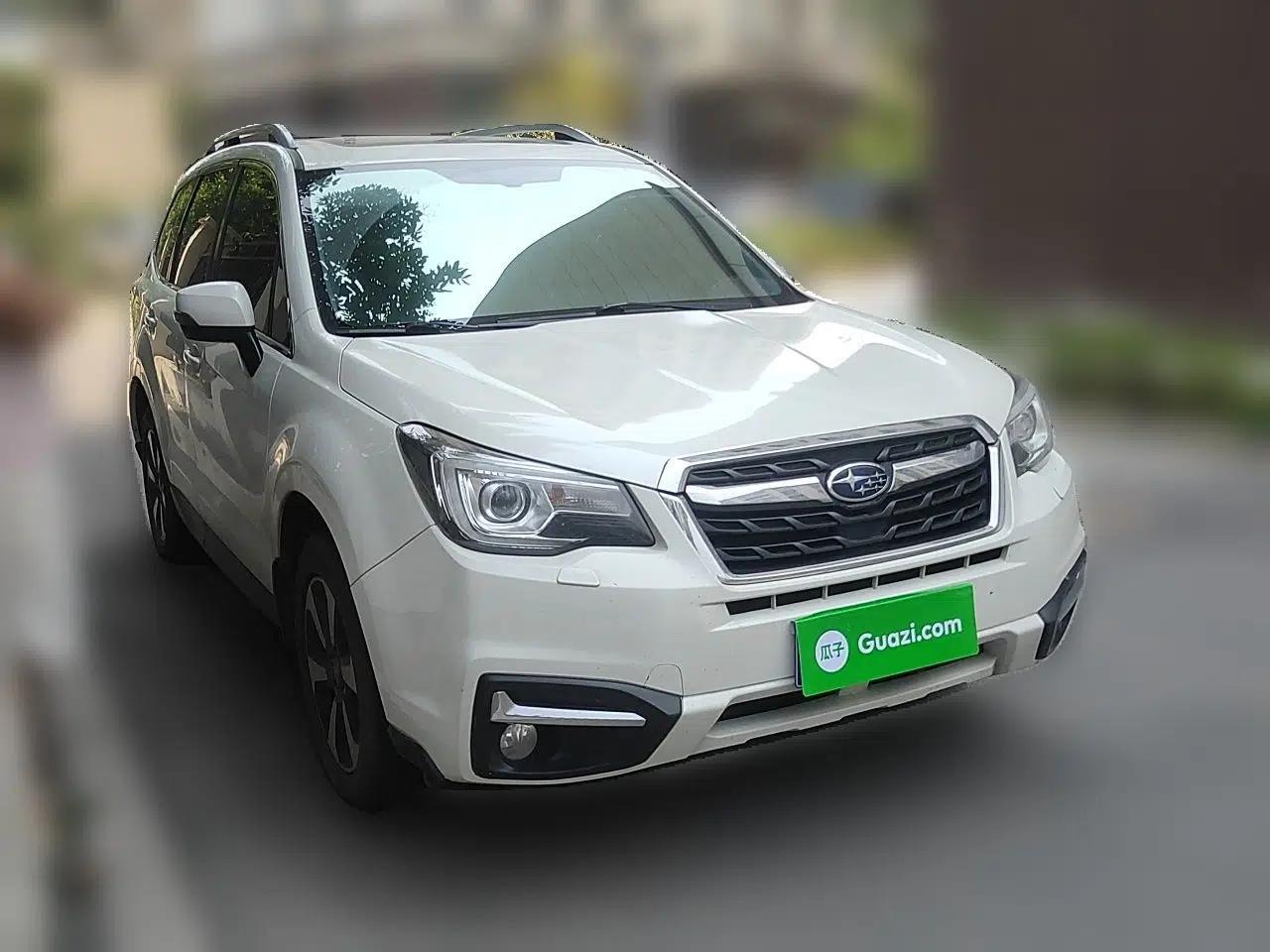Subaru Forester 2017 2.5i Luxury Special Edition — миниатюра 3