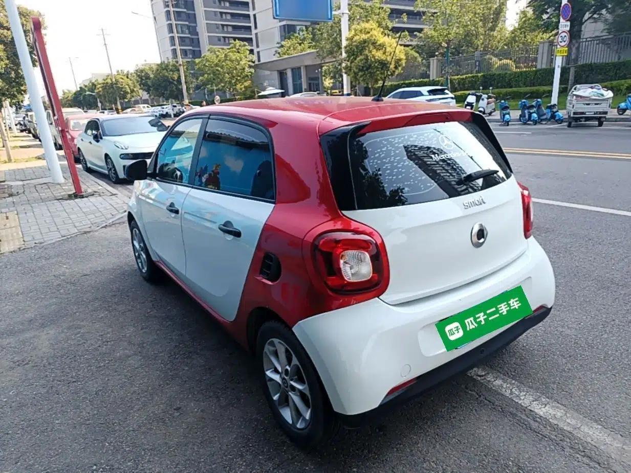 smart forfour 2016 1.0L 52 kW Dynamic Edition — миниатюра 4
