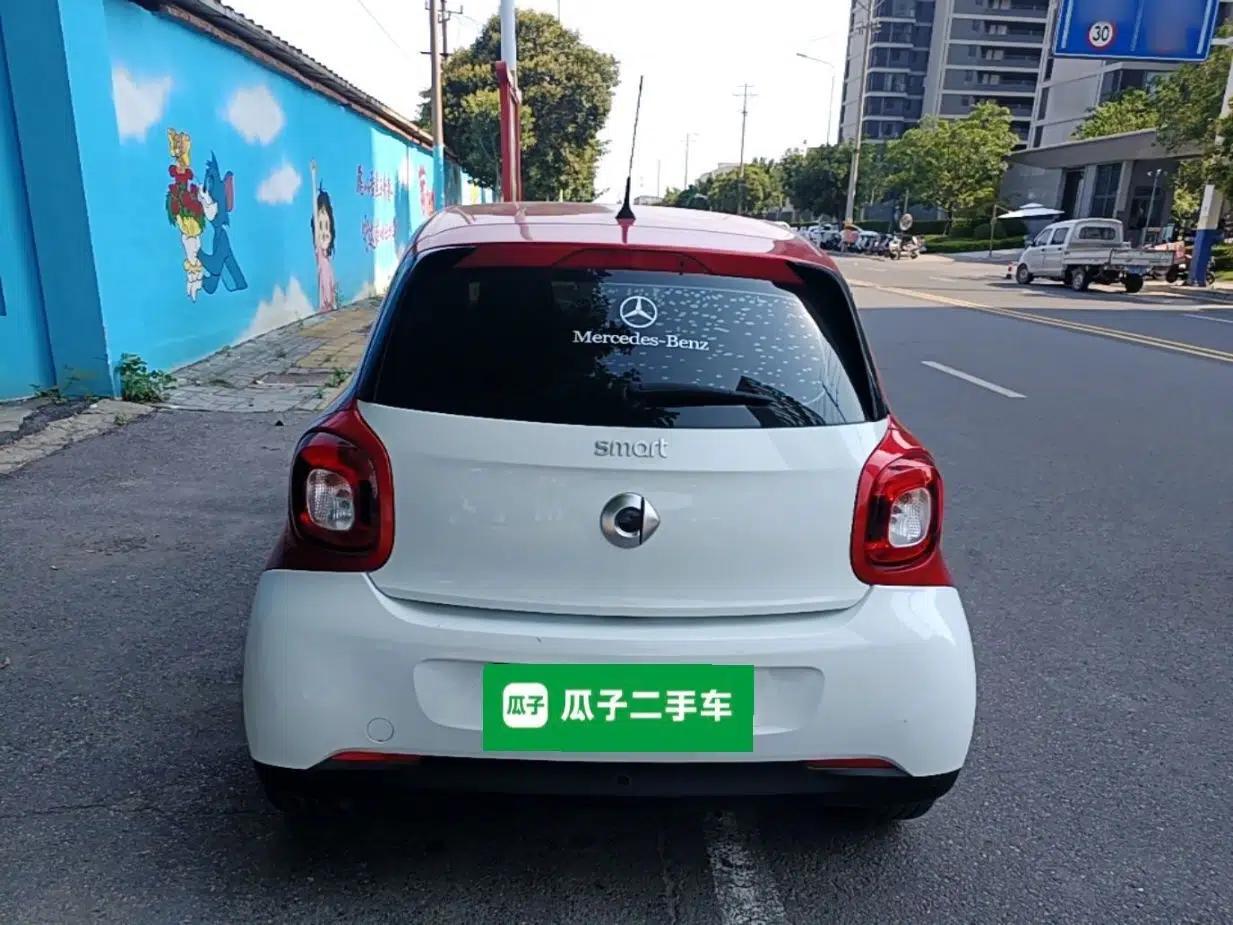 smart forfour 2016 1.0L 52 kW Dynamic Edition — миниатюра 5