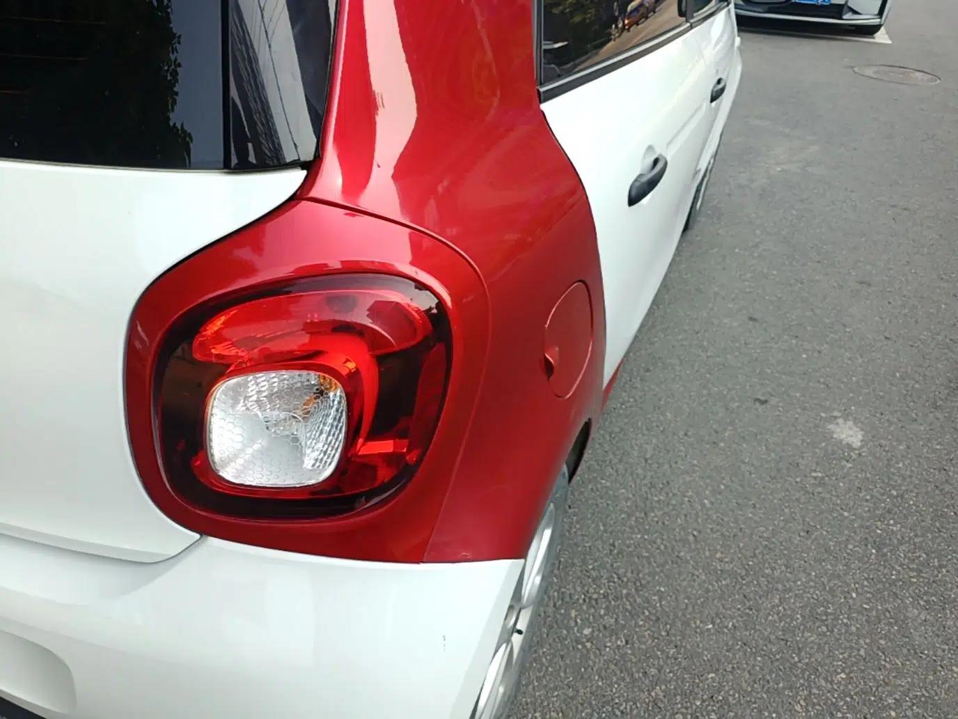 smart forfour 2016 1.0L 52 kW Dynamic Edition — миниатюра 9