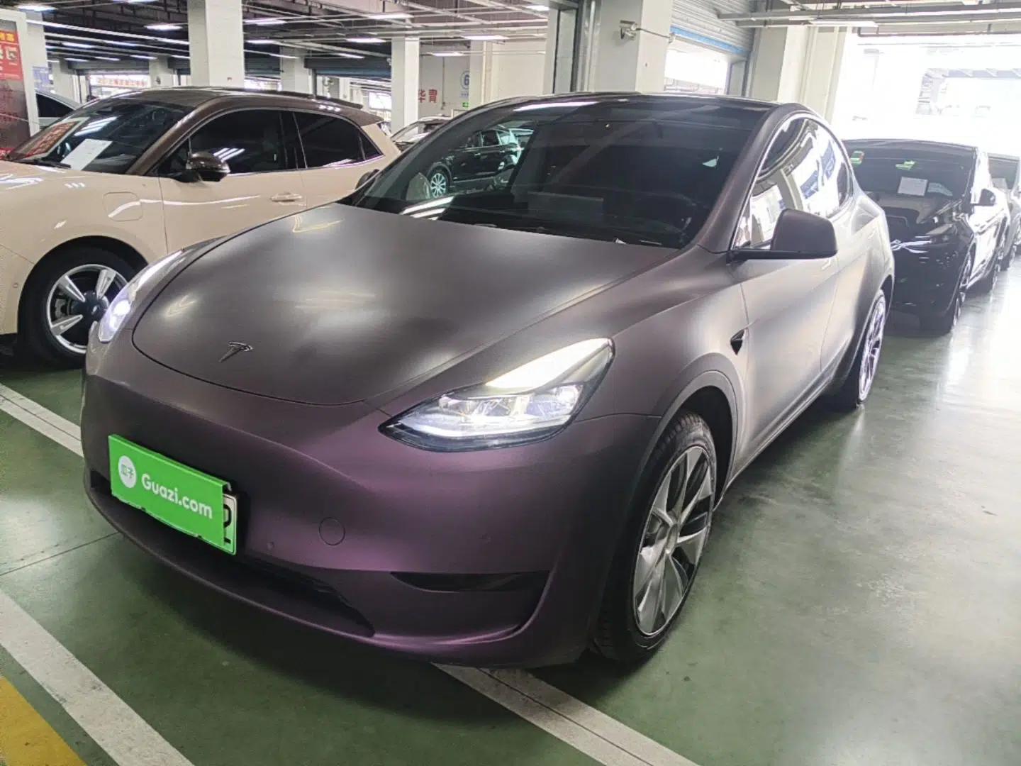 Tesla Model Y 2022 Revised Version Rear-Wheel Drive — миниатюра 1