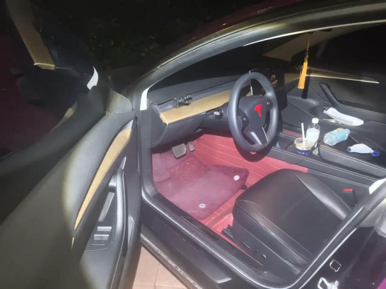 Tesla Model 3 2022 Rear-Wheel-Drive Version — миниатюра 16