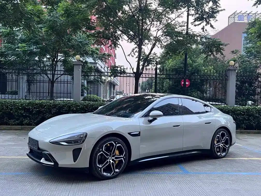 Xiaomi SU7 2024 Rear-Wheel Drive Long-Range Smart Driving Edition — миниатюра 1