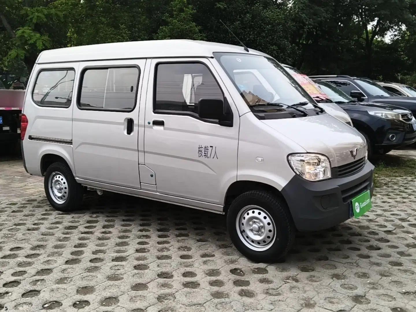 Wuling Zhiguang 2023 1.5L Practical Version 5/7 Seats — миниатюра 3