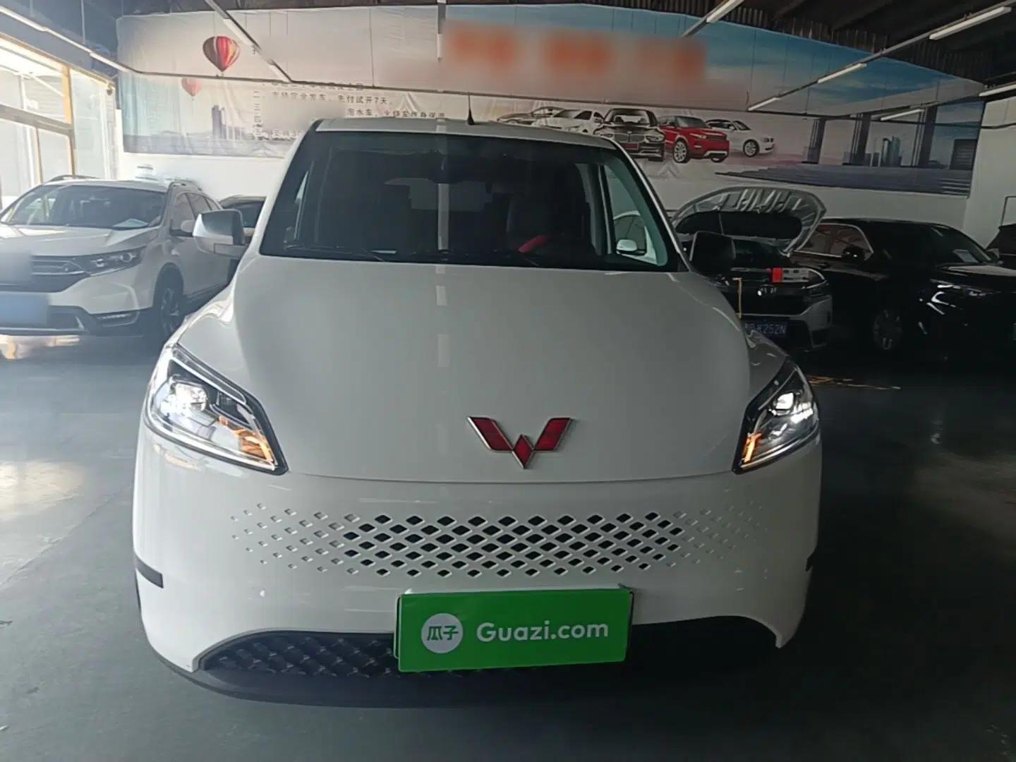 Wuling Hongguang New Energy 2025 Extended-Range Hybrid 50KM Comfort Version — миниатюра 2