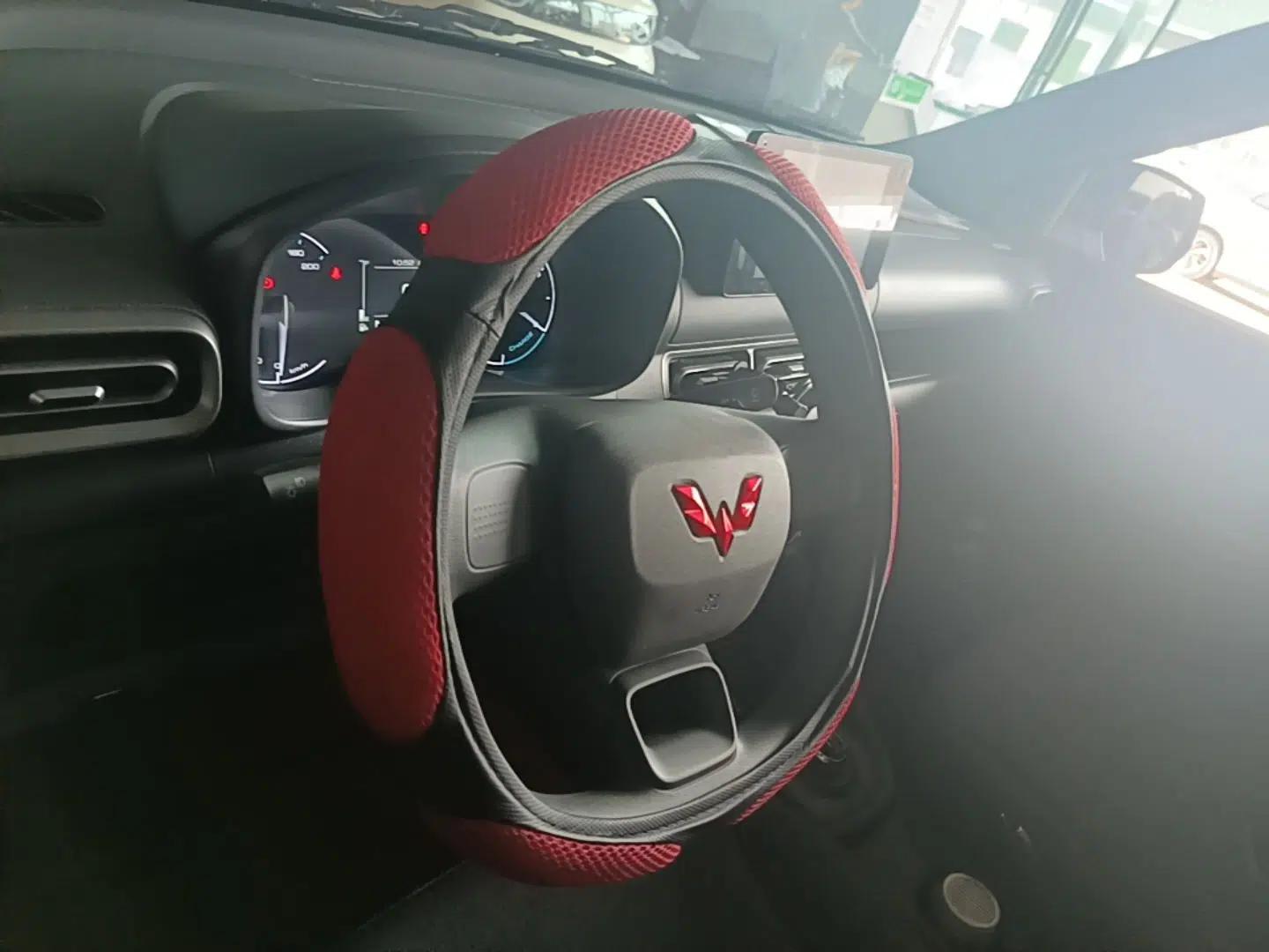 Wuling Hongguang New Energy 2025 Extended-Range Hybrid 50KM Comfort Version — миниатюра 13