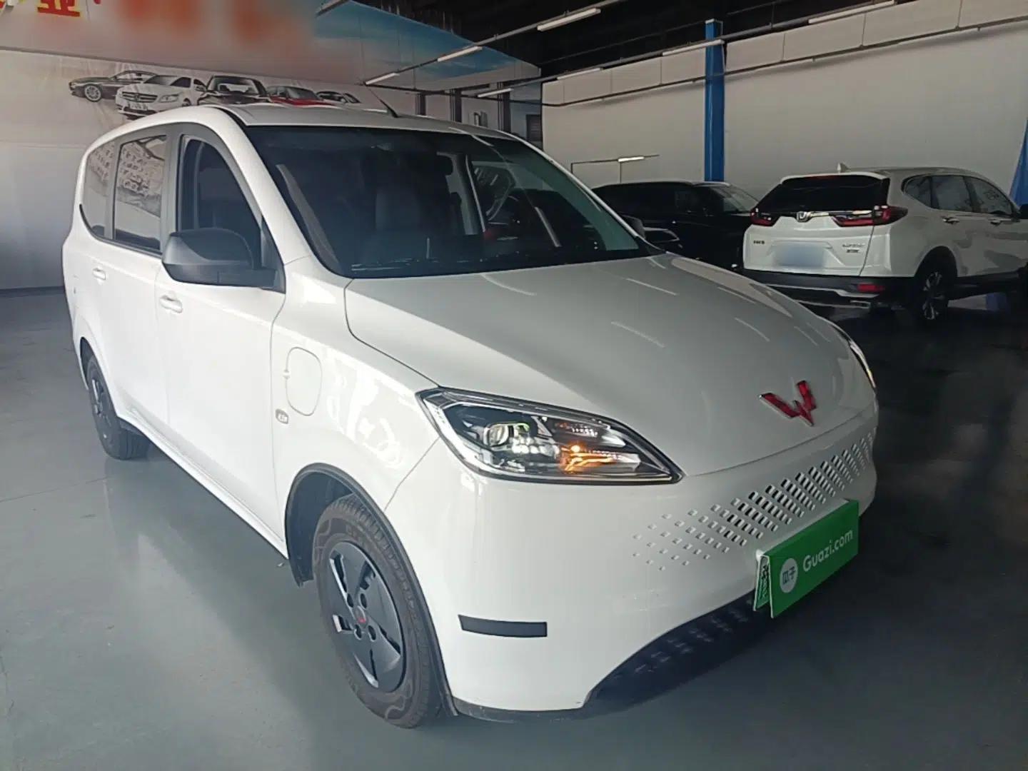Wuling Hongguang New Energy 2025 Extended-Range Hybrid 50KM Comfort Version — миниатюра 3